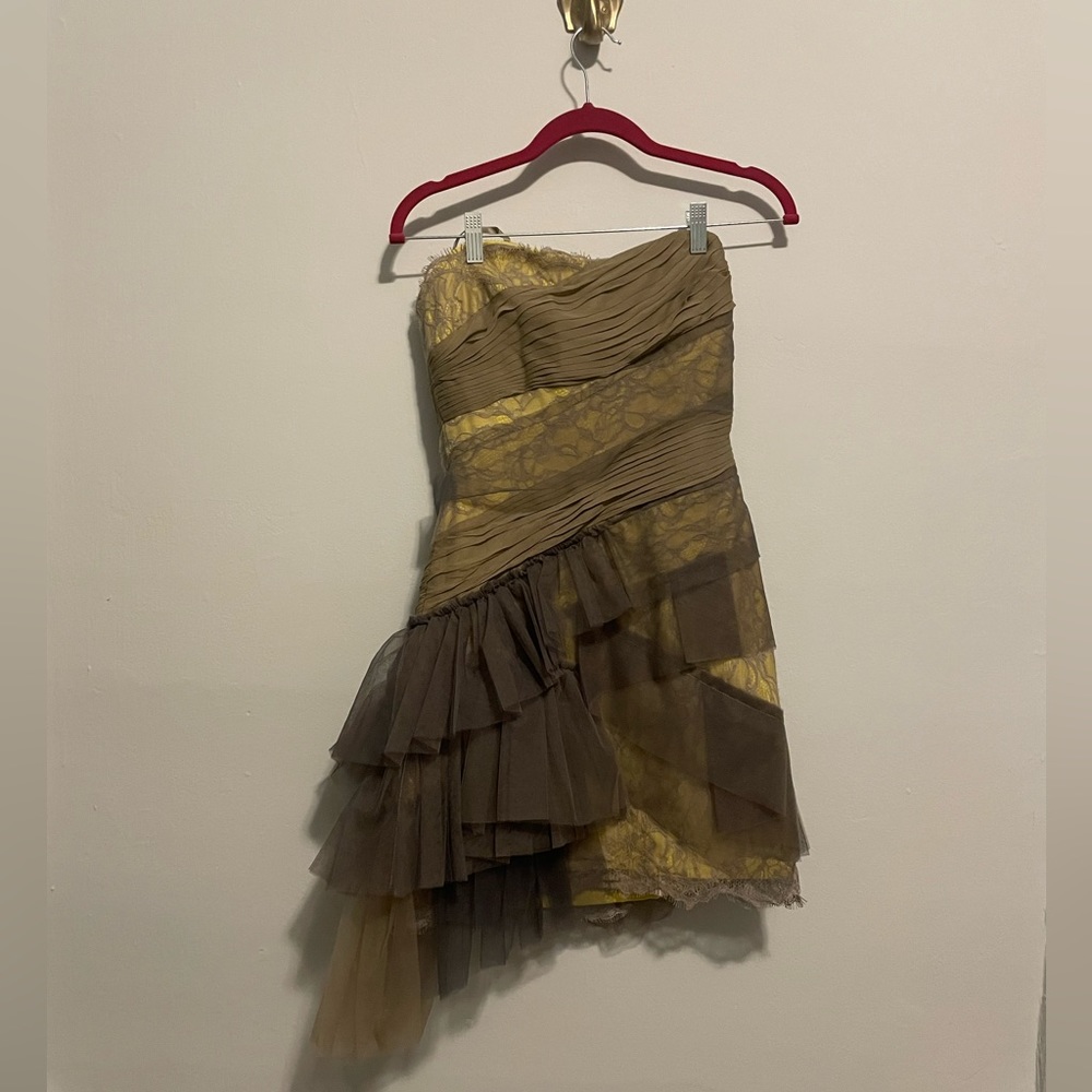 BCBGMAXAZRIA Runway Strapless Mini Dress | size 4 | Cinder